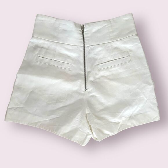 French Connection | EUC Women's High waisted Shorts Size 6 in White - Picture 6 of 7